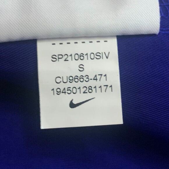 Nike 1/2 Zip Hooded Golf Jacket - Picture 6 of 7